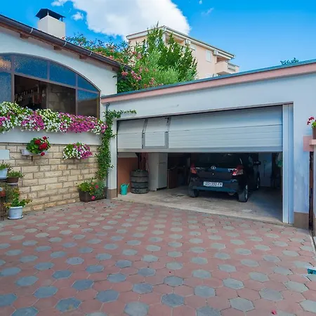 Danica דירה מסלניקה