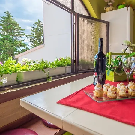Apartament Danica
