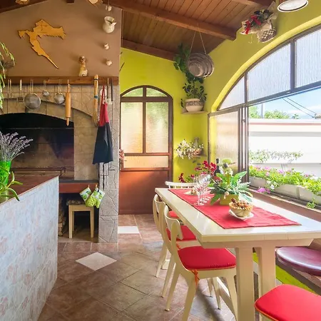 Apartament Danica