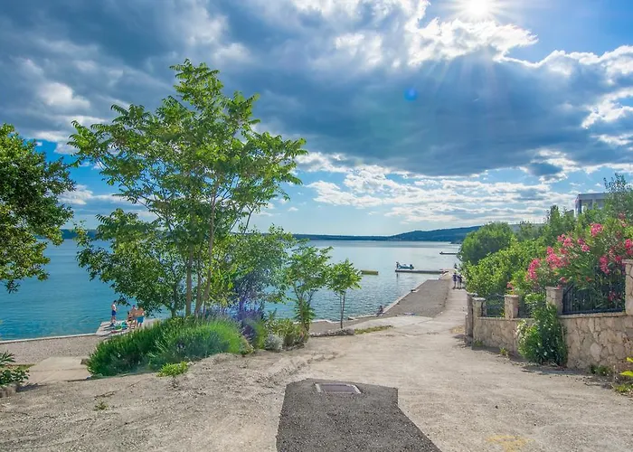 Danica Апартаменты Масленица